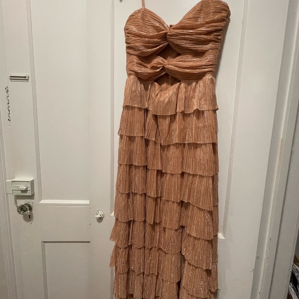 Gianni Bini Strapless Tiered Dress in Tan